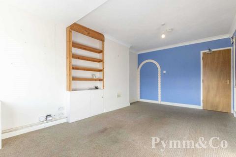 2 bedroom terraced house for sale - Spixworth Road, Norwich NR6