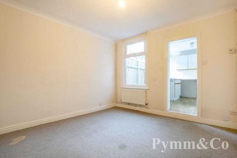 2 bedroom terraced house for sale - Spixworth Road, Norwich NR6