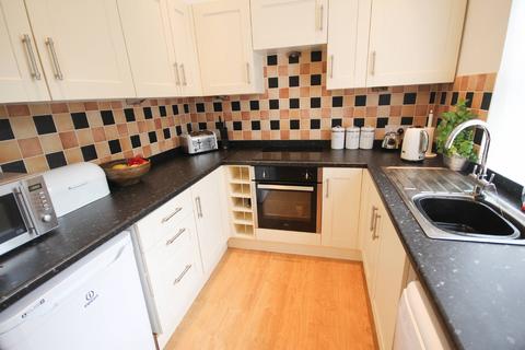 1 bedroom flat to rent, Wilmslow Road, Didsbury, Manchester, M20