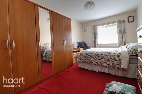 2 bedroom flat for sale, Broad Street, Dagenham