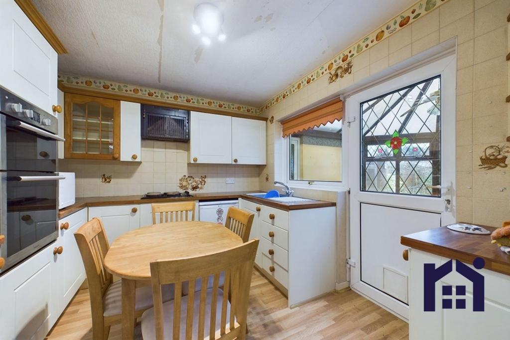 Dining kitchen