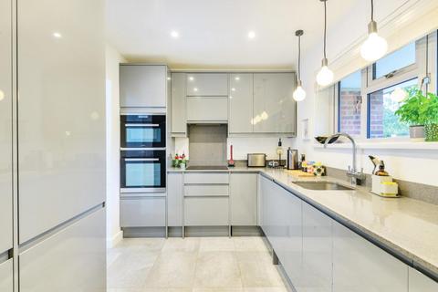 18 Scotts Avenue, Bromley, BR2 0LQ