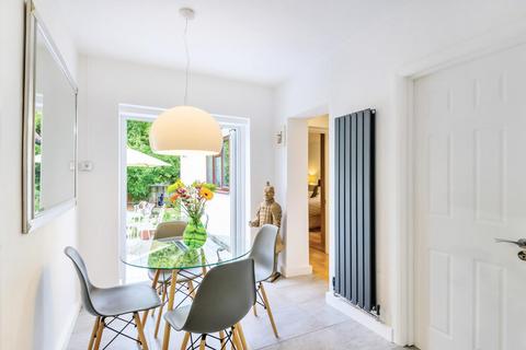 18 Scotts Avenue, Bromley, BR2 0LQ