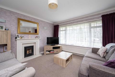 5 Hillside Road, Storrington, Pulborough, RH20 3LZ