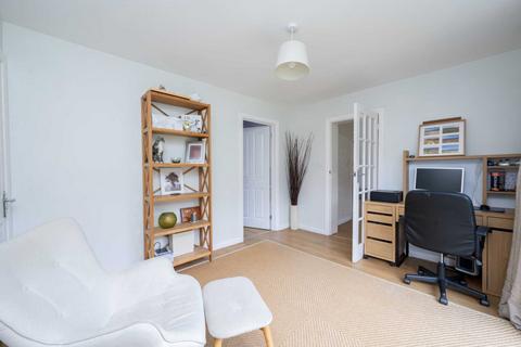 5 Hillside Road, Storrington, Pulborough, RH20 3LZ