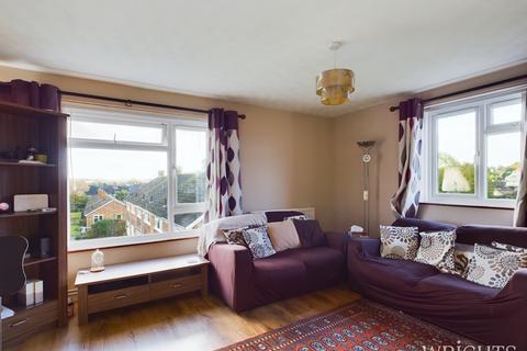 2 bedroom flat for sale, Garden Road, Knebworth SG3