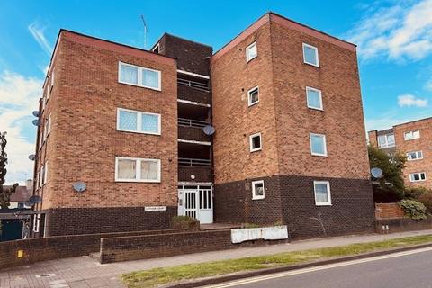 1 bedroom flat for sale, The Common, Hatfield AL10