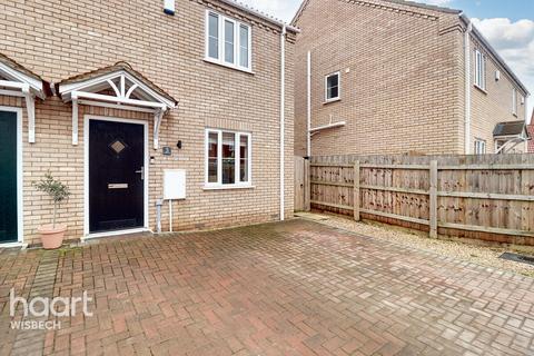 3 bedroom semi-detached house for sale, Old Bell Way, Wisbech
