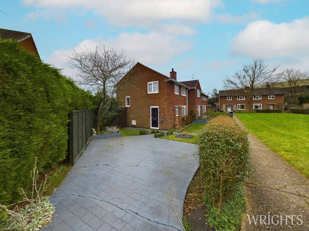Maple Grove, WELWYN GARDEN CITY AL7 3 bed end of terrace house for sale