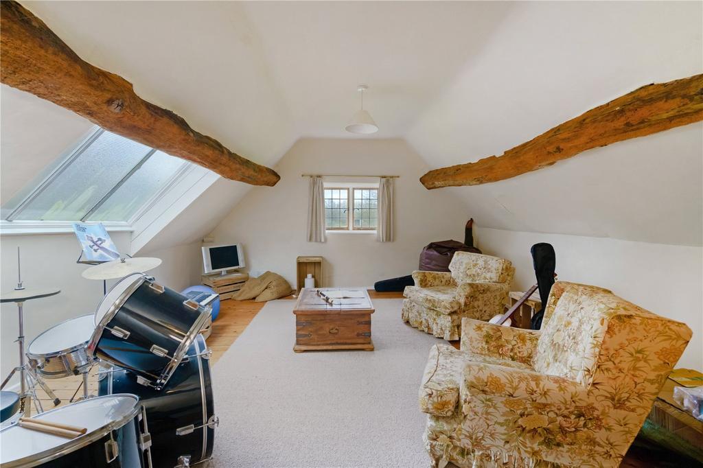 Attic/Bedroom