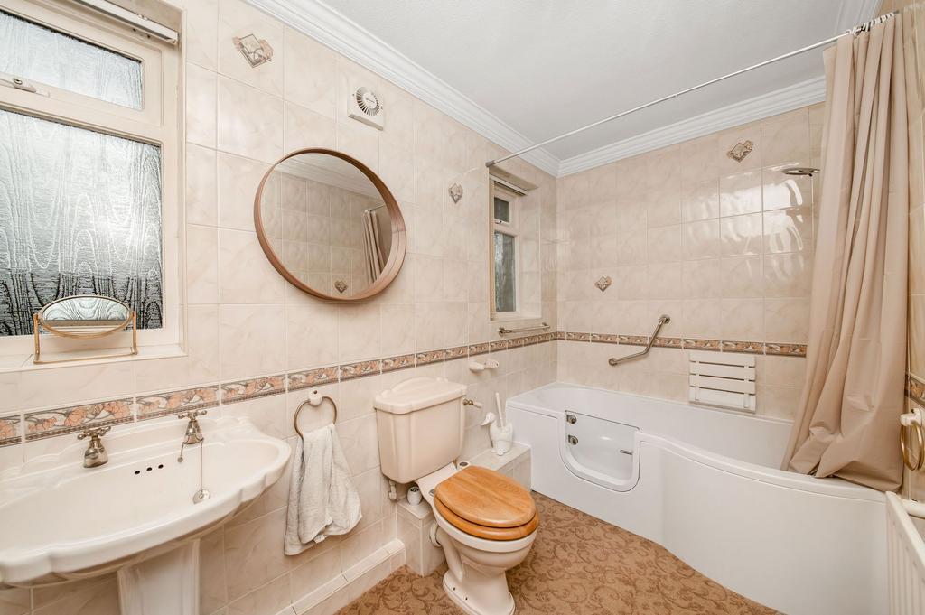 Downstairs w.c/bathroom