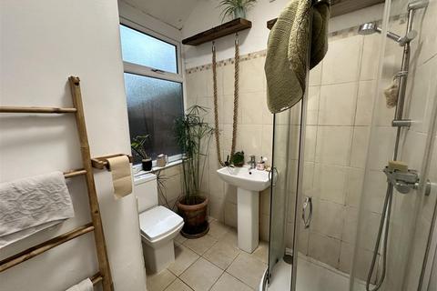 15 Blair Road, Manchester, M16 8NS