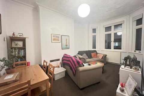 15 Blair Road, Manchester, M16 8NS