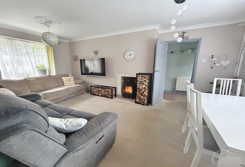 Poole Lane, Bournemouth, Dorset 3 bed semidetached bungalow for sale