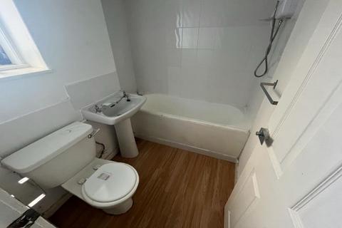 Flat 5, 2 Deer Road, Woodside, Aberdeen, AB24 4RW