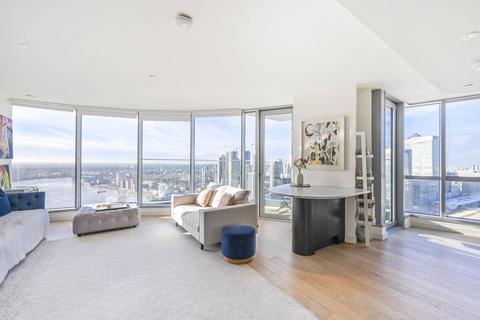 2 bedroom flat for sale, Charrington Tower, Canary Wharf, London, E14