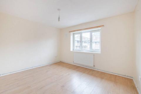 2 bedroom flat for sale, Saracen Street, Poplar, London, E14
