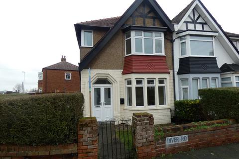 3 bedroom semi-detached house to rent - Inver Road, Blackpool, FY2 0LW