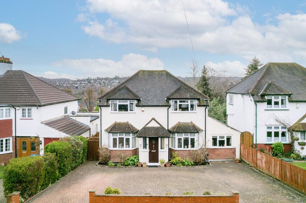 Mount Park Avenue, South Croydon, CR2 4 bed detached house for sale £