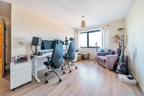 2 bedroom apartment for sale, Lovelace House, 96-122 Uxbridge Road, Ealing