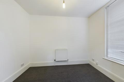 3 bedroom terraced house to rent, Bramble Road , Southsea PO4