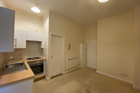 1 bedroom flat to rent, Carlton Road, Bournemouth BH1