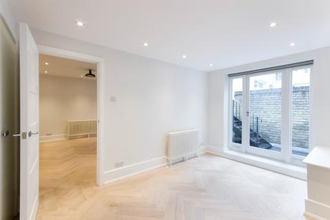 undefined, Earlham Street, Covent Garden, WC2H