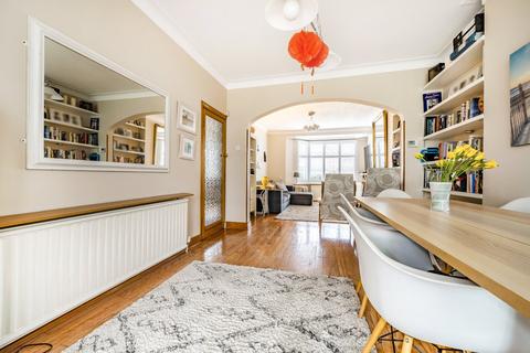 15 Brunswick Grove, London, N11 1HN