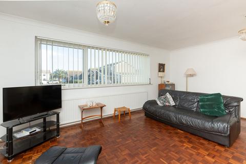 16 Cliff Field, Westgate-on-sea, CT8 8PY