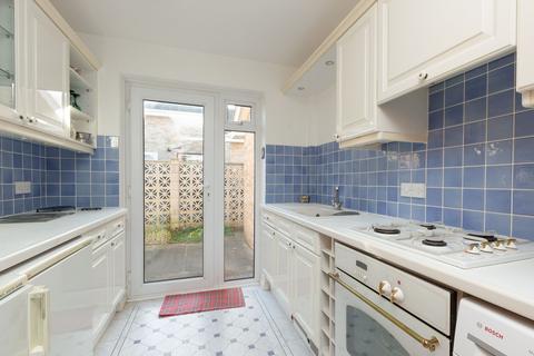 16 Cliff Field, Westgate-on-sea, CT8 8PY