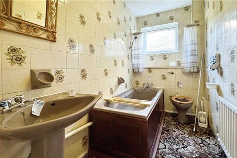 13 Brearley Close, Uxbridge, UB8 1JJ