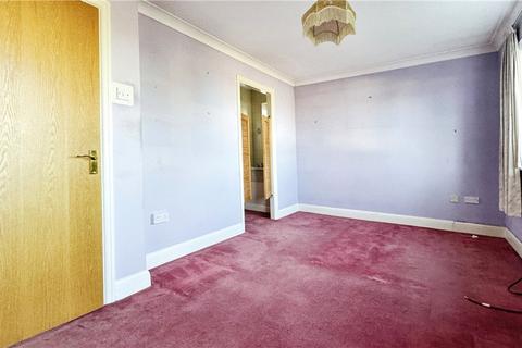 13 Brearley Close, Uxbridge, UB8 1JJ