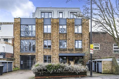 undefined, Fortis Green, London, N2