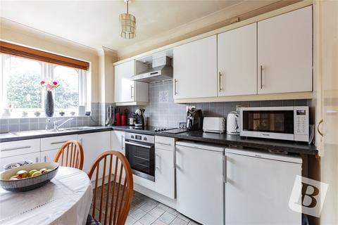 52 Frazer Close, Romford, RM1 2DG