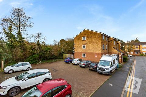 52 Frazer Close, Romford, RM1 2DG