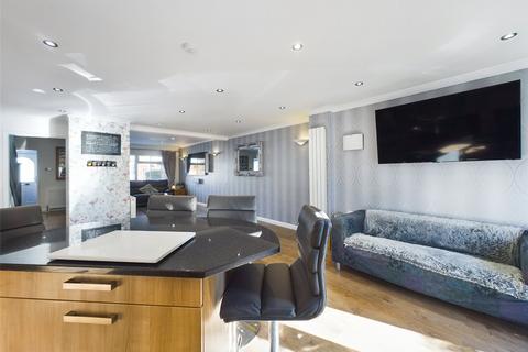78 Cowleaze, Chinnor, OX39 4TB