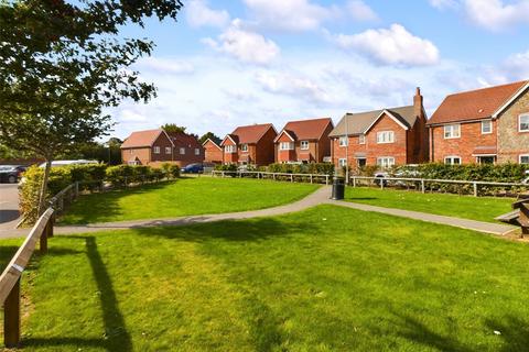 17 Emmington View, Chinnor, OX39 4FA