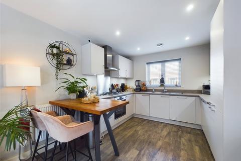3 Hawthorn Close, Chinnor, OX39 4GD
