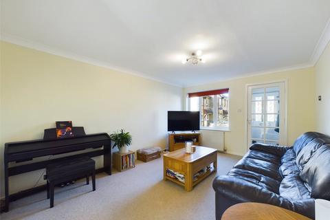 9 Astley Road, Thame, OX9 3WQ