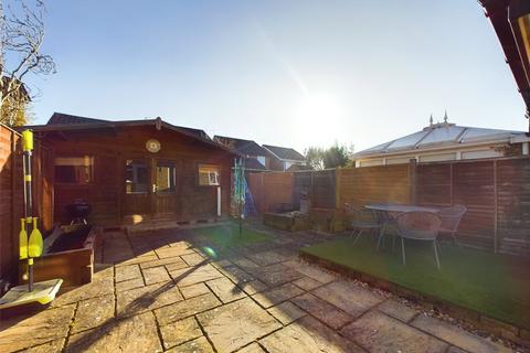 9 Astley Road, Thame, OX9 3WQ