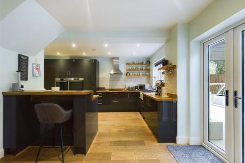 72 Cowleaze, Chinnor, OX39 4TB