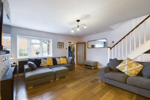 72 Cowleaze, Chinnor, OX39 4TB