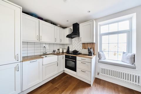 2 bedroom flat for sale, Portsmouth Road, Milford, Godalming, GU8