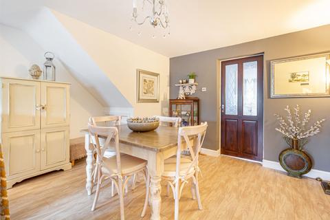 19 Central Road, Bromsgrove, B60 2NR