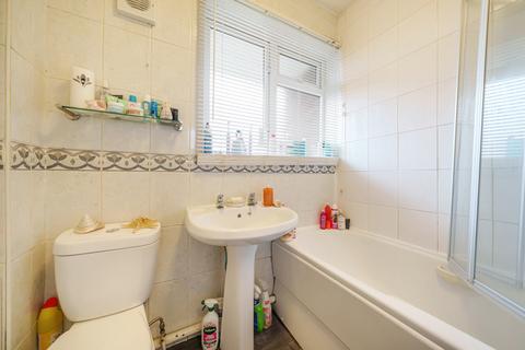 95 Chestnut Crescent, Shinfield, Reading, RG2 9HA