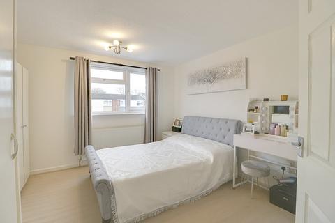 11 Ascension Close, Basingstoke, RG24 9AZ