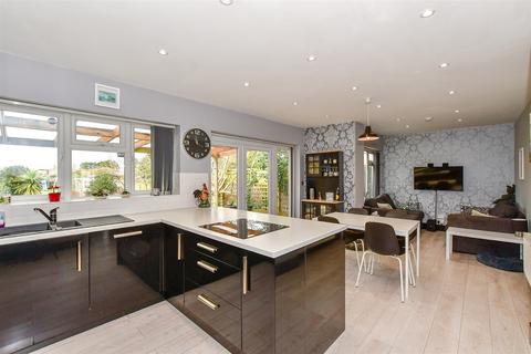 4 bedroom detached house for sale, The Parade, Greatstone, New Romney, Kent