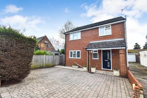 1a Ewins Close, Ash, Aldershot, GU12 6RZ