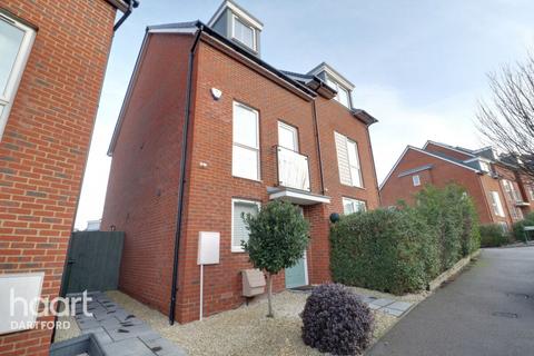 4 bedroom semi-detached house for sale, Burroughs Drive, Dartford