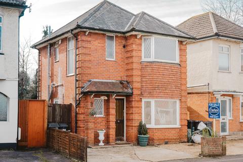 3 bedroom detached house for sale, Victoria Avenue, NEAR BOUNDARY ROAD